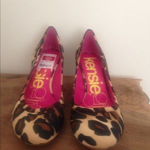 New!  2 inch heels-rounded toe, pink interior.